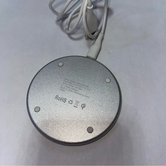 Wireless Charger Iphone - Picture 2 of 2